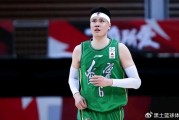 开云官网-争议！易建联疑似遭34岁辽宁男篮名将暗讽，回应球迷：蓝莓卖1500