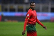 开云服务-记者：米兰可能4-3-3阵型出战那不勒斯，莱奥替补福法纳或将缺战